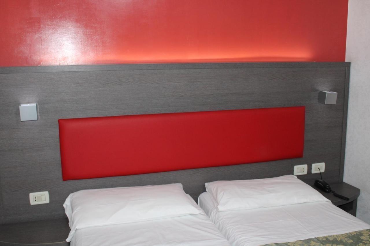 רומא Hotel Center 2 מראה חיצוני תמונה